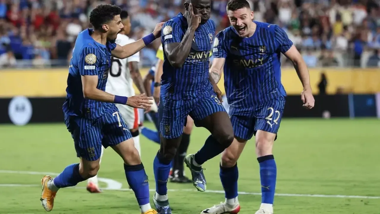صدام النخبة.. موعد مباراة الهلال ضد شباب الأهلي والقنوات الناقلة في آسيا 2026